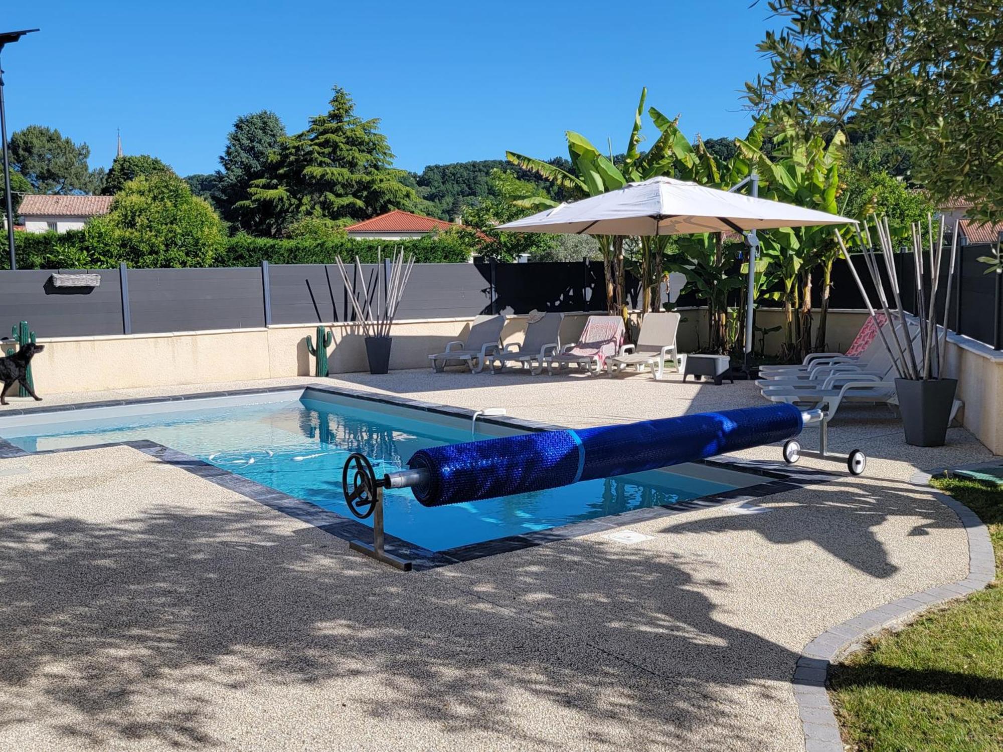 Villa Des Oliviers Sublime Villa Avec Piscine Chauffee Et Privee Et Baby Foot Bon-Encontre Εξωτερικό φωτογραφία