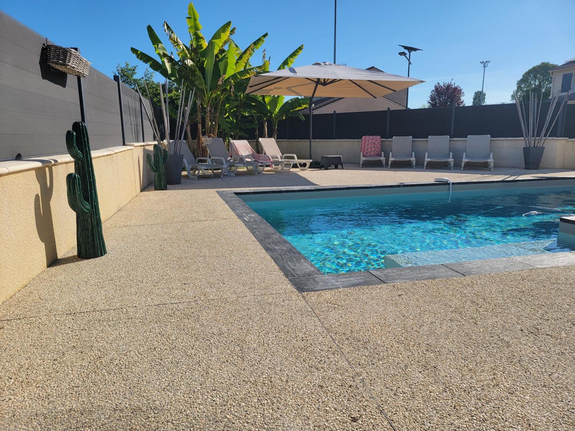Villa Des Oliviers Sublime Villa Avec Piscine Chauffee Et Privee Et Baby Foot Bon-Encontre Εξωτερικό φωτογραφία